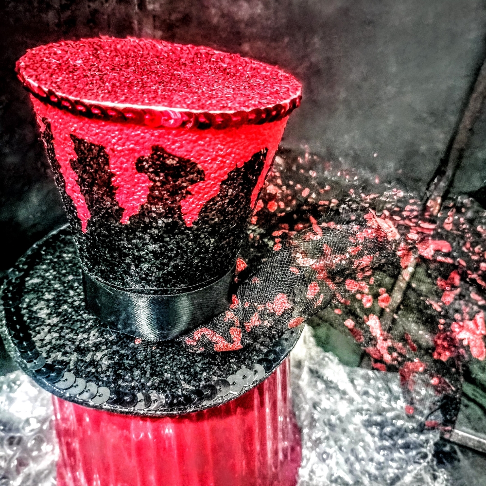 Leg Avenue Costume Vampire Bloody Red and Black Glitter Mini Top Hat
